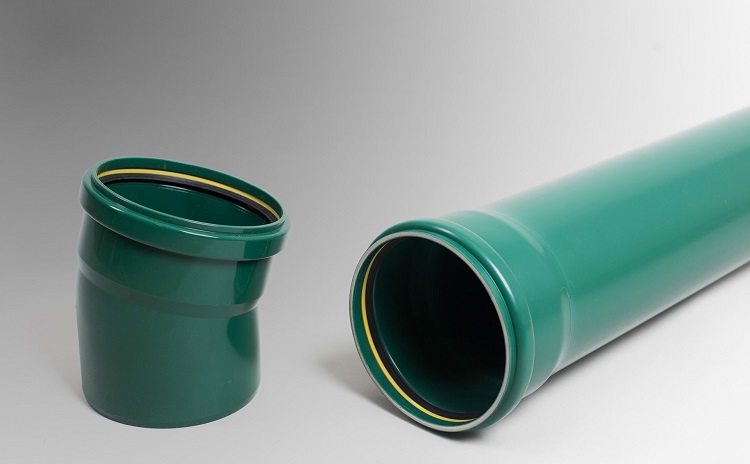 La surface lisse des tuyaux et raccords en polymère empêche le colmatage fréquent de l'égout raccords pour tuyaux d'égout