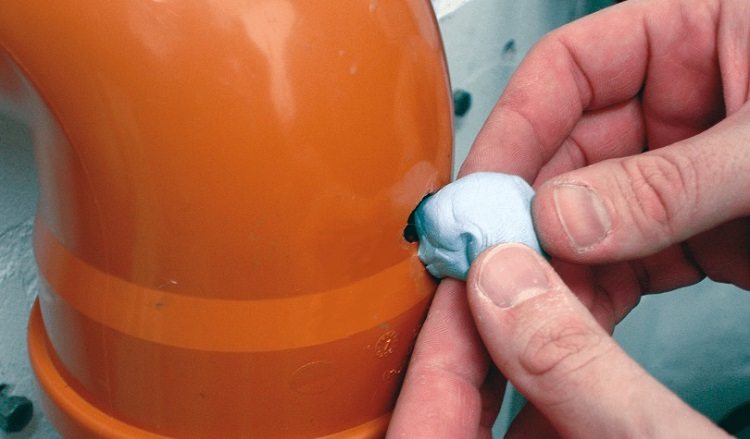Le soudage à froid est une méthode efficace pour la réparation urgente de tout tuyau Soudage à froid pour tuyaux de chauffage