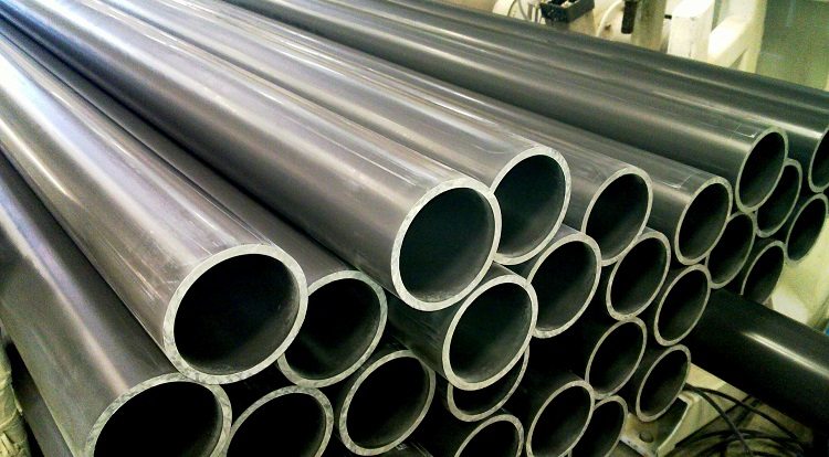 Les propriétés des tuyaux en polyéthylène leur permettent de fonctionner longtemps sans remplacement ni réparation Connexion de tuyaux en polyéthylène