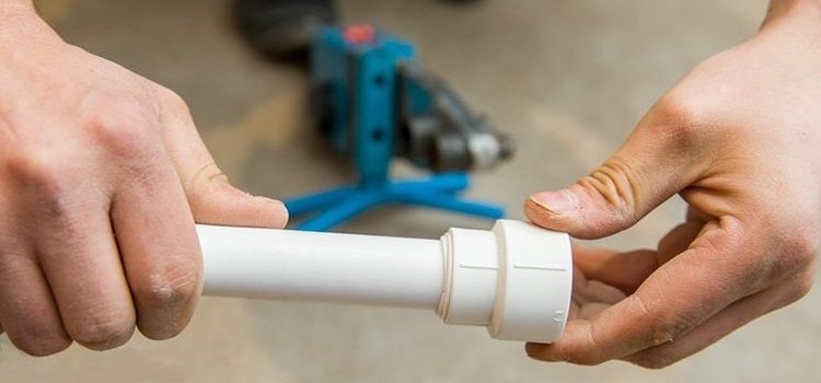 Le soudage des tuyaux en plastique est effectué par des méthodes à chaud et à froid. Soudage de tuyaux en plastique