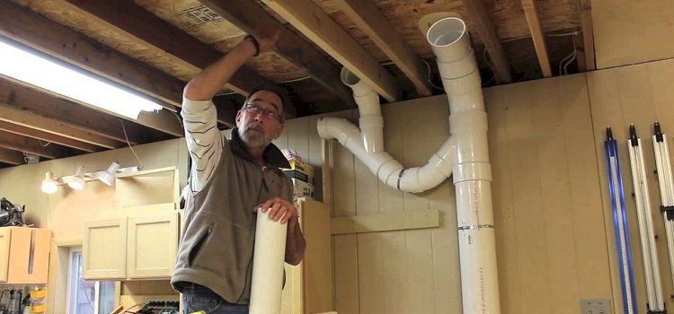Pour faire de la ventilation dans la maison, il est tout à fait possible d'utiliser des tuyaux d'égout ventilation par bricolage à partir de tuyaux d'égout