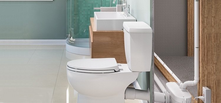 Les tuyaux de la salle de bain sont fermés afin de donner à la pièce un aspect soigné et esthétique. Comment cacher les tuyaux d'égout dans une salle de bain