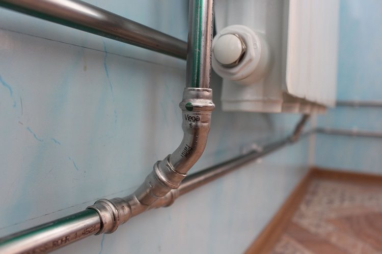Tuyaux métalliques - la solution la plus simple pour la pose de chauffage pose de tuyaux de chauffage dans une maison privée