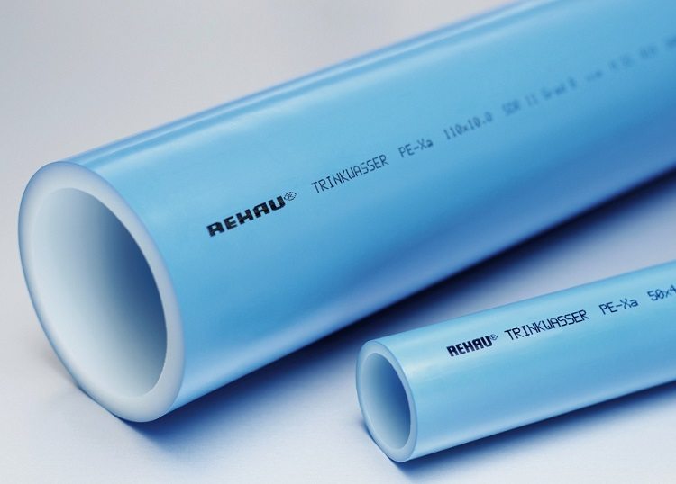 Certains types de tuyaux en plastique sont utilisés pour l'installation d'eau potable. Conduites d'eau - qui sont mieux