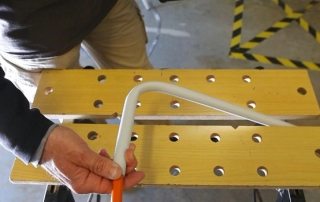 Comment plier des tuyaux en plastique
