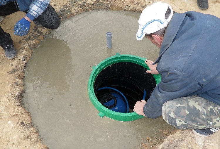 Le caisson aidera à protéger le puits non seulement du gel, mais aussi de pénétrer dans les eaux souterraines du tuyau Tubes de tubage en PEHD pour puits filetés