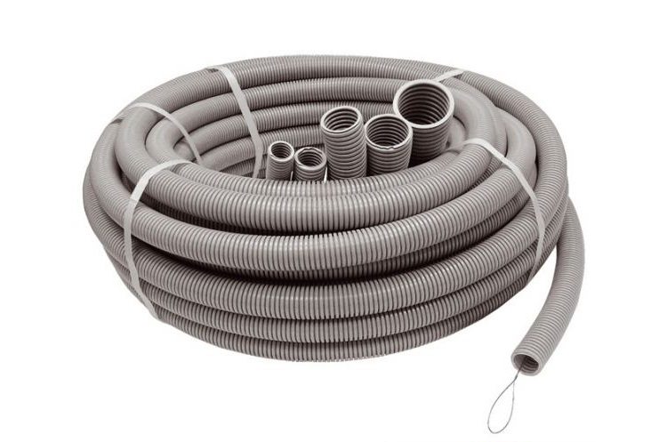 Pour la commodité de tirer des fils, vous devez choisir une ondulation avec une sonde, mais sa présence doit être prise en compte lors du choix du diamètre du tuyau Tubes électrotechniques ondulés