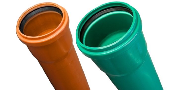 De nombreux types de tuyaux sont disponibles avec une extension à la fin - une cloche, elle sert à connecter les tuyaux les uns aux autres