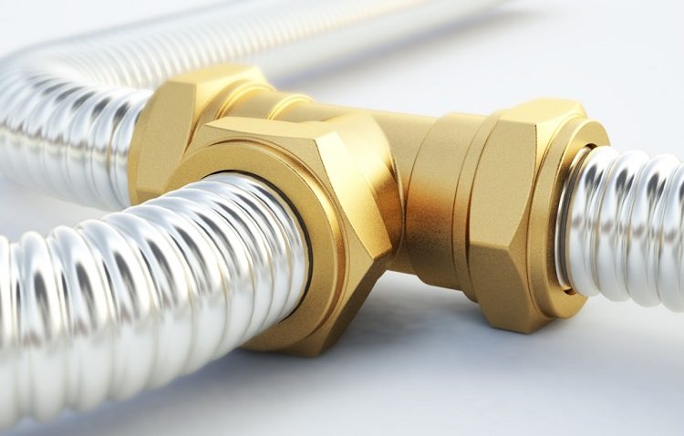 Une bonne connexion de tuyau peut être obtenue en utilisant des raccords fiables de fabricants de confiance - par exemple, le même que le tuyau sélectionné Tuyau ondulé pour le chauffage