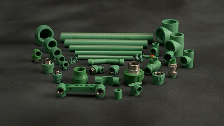 Pour un fonctionnement ininterrompu du chauffage et sa durabilité, il est important de choisir les bons raccords pour les tuyaux Tuyaux en polypropylène pour le chauffage