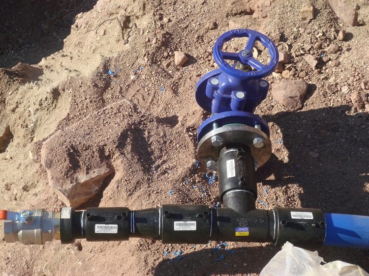 Les robinets-vannes sont de différentes tailles et vous pouvez choisir un modèle pour un pipeline de n'importe quel diamètre Robinet-vanne avec coin en caoutchouc