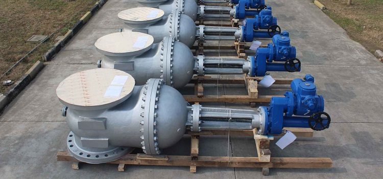 Les robinets-vannes pour pipelines sont fabriqués non seulement en fonte, mais également en acier, ces modèles sont considérés comme particulièrement durables Robinets-vannes en acier