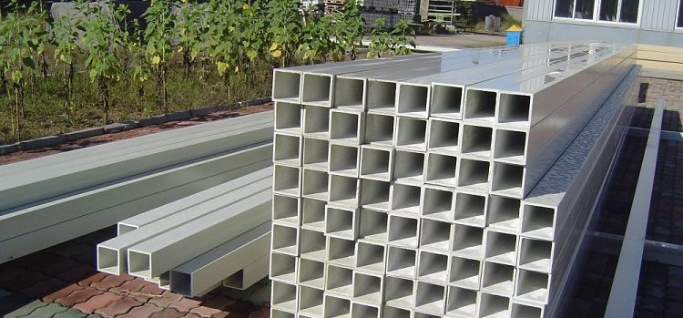 Tubes profilés - c'est l'un des matériaux les plus populaires pour la construction et l'installation de structures à diverses fins Tube profilé GOST