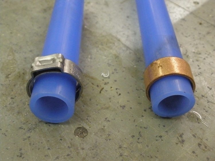 Les tuyaux en polyéthylène réticulé sont très durables et résistants aux températures et pressions élevées. Pose de tuyaux en polyéthylène réticulé