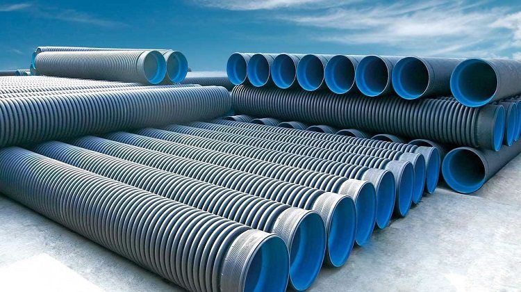 Si des tuyaux à haute résistance sont nécessaires pour le système de drainage, des produits en plastique à deux couches doivent être achetés Tuyaux de drainage