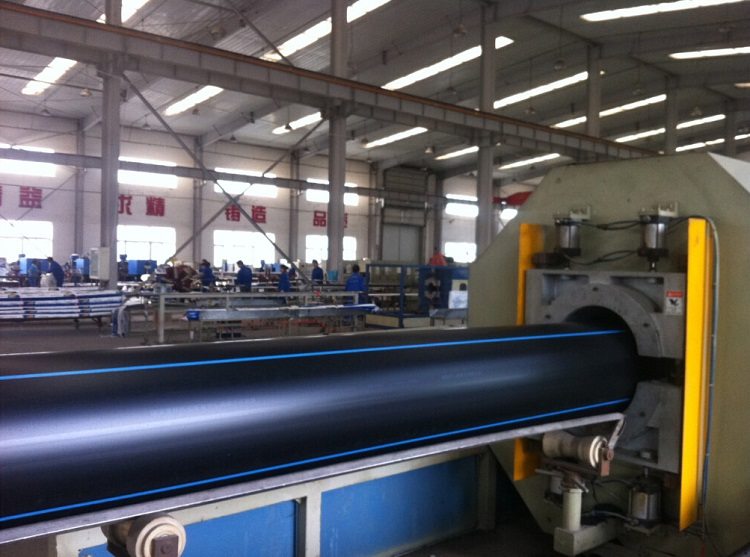 Extrusion - une méthode de fabrication de tuyaux en PEHD, largement utilisée dans les entreprises Poids du tuyau PND