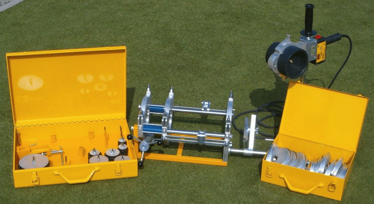 La machine à souder pour le raccordement par emboîtement des tuyaux en PEHD s'applique aux produits de petit diamètre Le dispositif de soudage des tuyaux PND