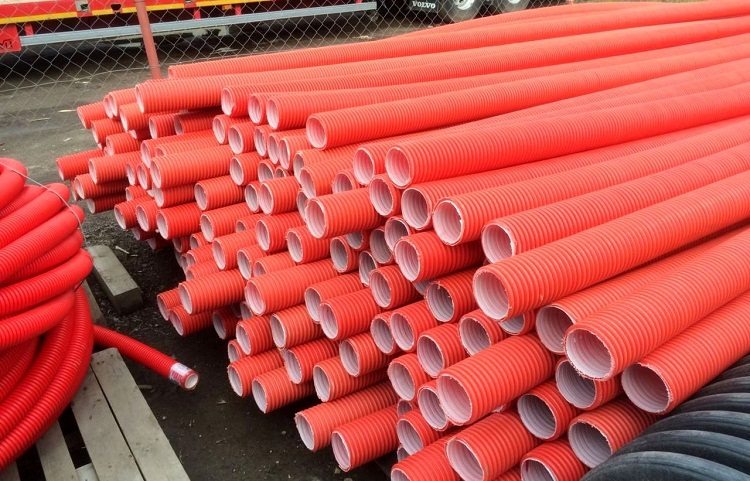 Les tuyaux ondulés sont une protection fiable pour les câbles électriques Tuyau en PVC