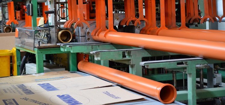 Un large assortiment et des caractéristiques de haute performance permettent l'utilisation de tuyaux en PVC dans la construction d'une variété d'objets Tuyau en PVC