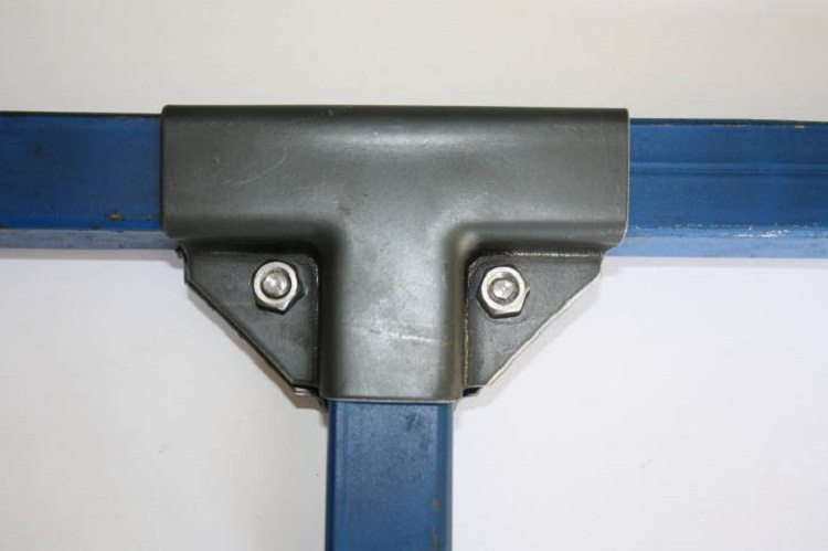 Le support a un revêtement protecteur qui empêche la corrosion Système de crabe pour tubes profilés