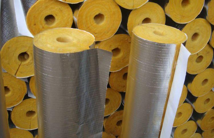 L'isolation en laine minérale doit avoir une couche extérieure étanche à l'humidité Isolation thermique pour conduites d'eau