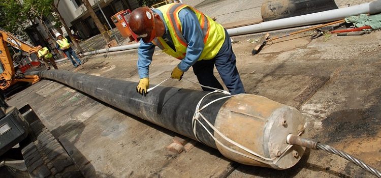 La pose de tuyaux sans tranchée est une méthode moderne qui vous permet de créer rapidement une conduite d'eau, de gaz ou de chauffage sans creuser de tranchées Remplacement de tuyaux sans tranchée