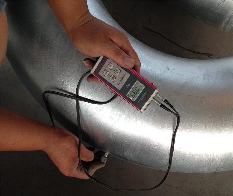Quelle que soit la méthode d'application de la couche de zinc, son épaisseur ne doit pas dépasser les normes établies par GOST Tuyau galvanisé électrosoudé