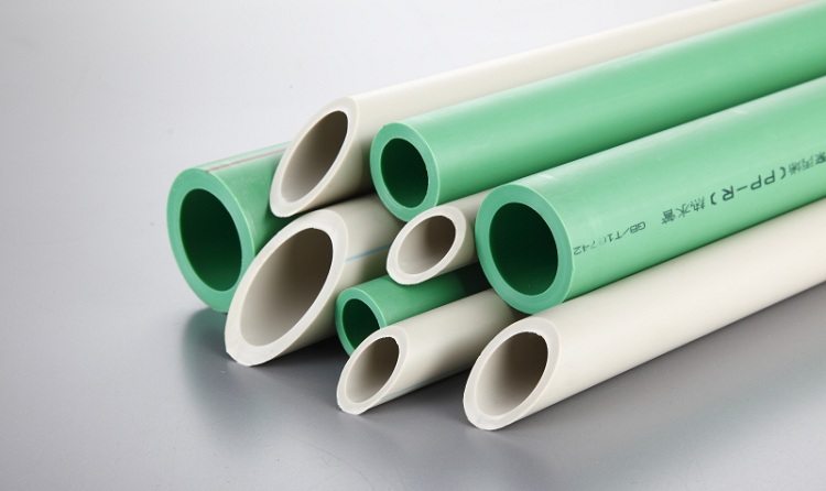 Les tuyaux en polypropylène sur les caractéristiques techniques ne sont pas inférieurs aux autres types de produits en polymère Plomberie en polypropylène bricolage