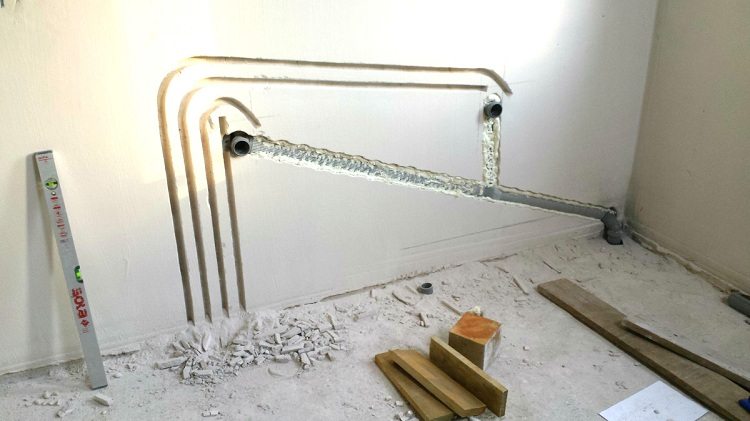 Fermer un système de manière fermée prend plus de temps: il est nécessaire de réaliser des vannes et de sceller soigneusement les joints des tuyaux Plomberie en polypropylène bricolage