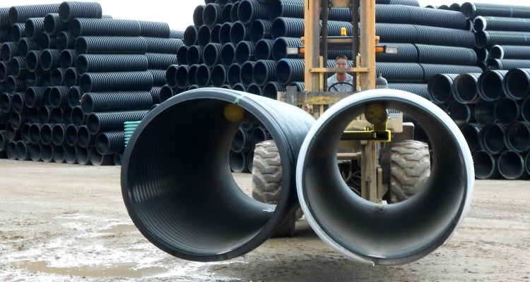 Le diamètre des tuyaux est un paramètre important dont dépend l'opérabilité du tronc construit à partir d'eux. Tubes en plastique de grand diamètre