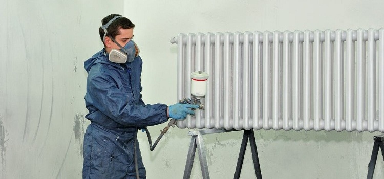 Pour la peinture des radiateurs, seuls des composés spéciaux résistants à la chaleur doivent être sélectionnés Peinture pour radiateurs de chauffage