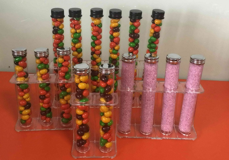 Le polycarbonate produit les conteneurs et emballages les plus divers pour les produits et les marchandises Tuyau en polycarbonate