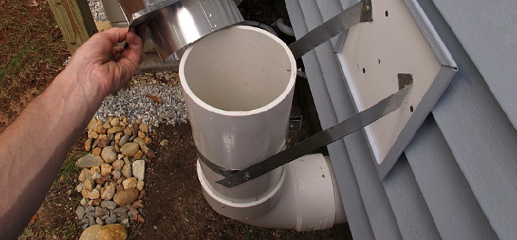 La colonne montante du ventilateur est un élément important du système d'égout de la maison, responsable de la ventilation du réseau de drainage Fan boner