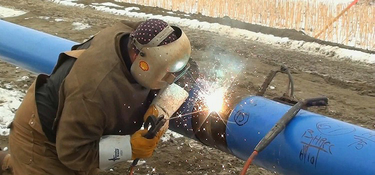 Soudage - la connexion la plus fiable et la plus durable utilisée dans l'installation de pipelines à diverses fins Comment faire cuire des pipes