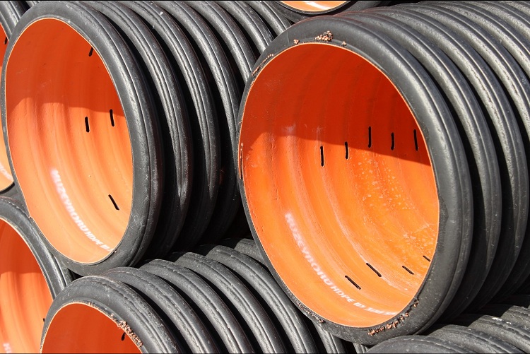 Les systèmes de drainage modernes sont le plus souvent assemblés à partir de tuyaux en polymère Tuyaux de drainage perforés