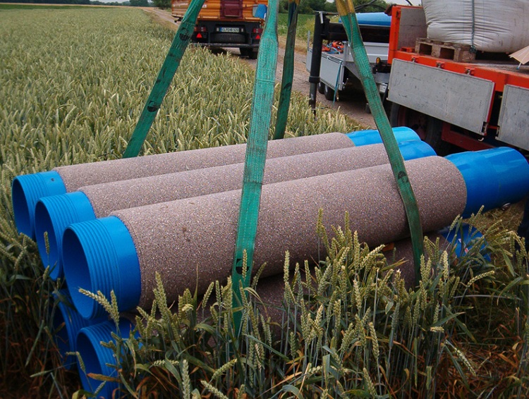 Lors du forage d'un puits dans des sols sablonneux, un tubage avec des filtres doit être utilisé. Puits bien