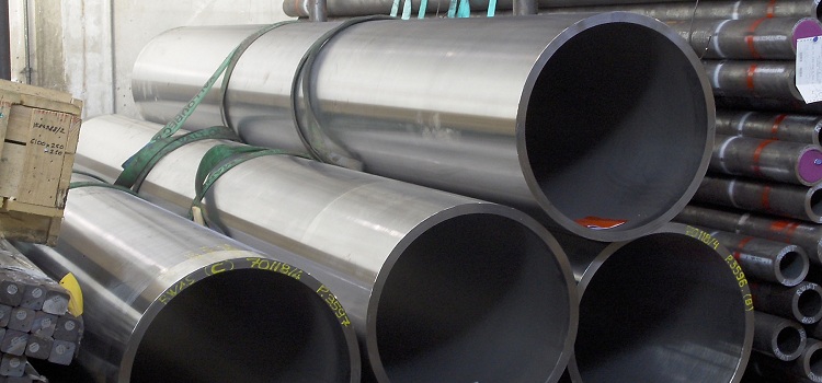 Les tubes laminés à chaud sont des produits qui n'ont pas de couture, ils sont obtenus de plusieurs façons. Tuyau laminé à chaud