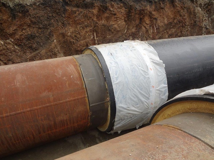 Pour isoler les joints des tuyaux des systèmes de chauffage et de l'eau chaude sanitaire, utilisez des raccords thermorétractables Imperméabilisation des tuyaux
