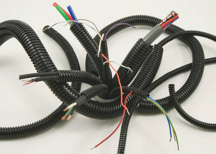 Le diamètre de l'ondulation dépend de la taille et du nombre de câbles qui y seront posés Ondulation PVC