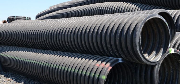Les tuyaux ondulés en chlorure de polyvinyle sont des conceptions polyvalentes utilisées pour une grande variété d'utilisations. Ondulation PVC
