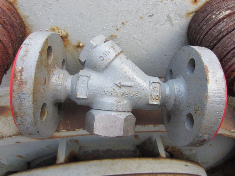Différents types de purgeurs de vapeur appartiennent aux vannes de séparation de phases Types de valves