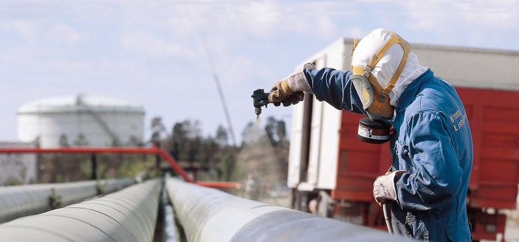 La peinture de la tuyauterie dans de nombreux cas est une mesure nécessaire - le but du pipeline est déterminé par la couleur des tuyaux Peinture de pipeline