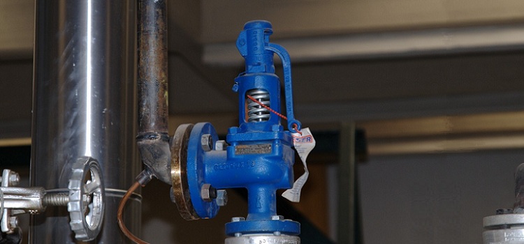 La surpression dans n'importe quel système est extrêmement dangereuse, par conséquent, des soupapes de décharge sont installées sur presque tous les types de pipelines Soupape de sécurité