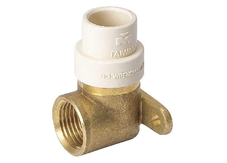 Les prises d'eau sont en acier, laiton, bronze, PVC, polypropylène et peuvent également être combinées Prise d'eau pour tuyaux en plastique
