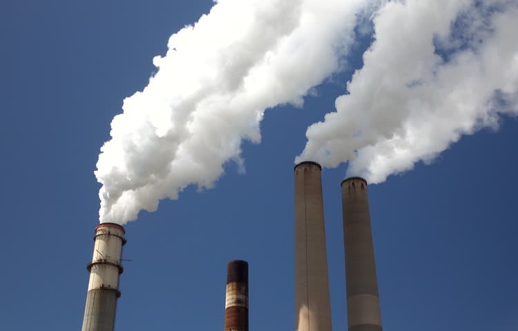 Les cheminées industrielles sont de plusieurs types, mais elles ont toutes une fonction - elles font sortir les produits de combustion Cheminée à convecteur