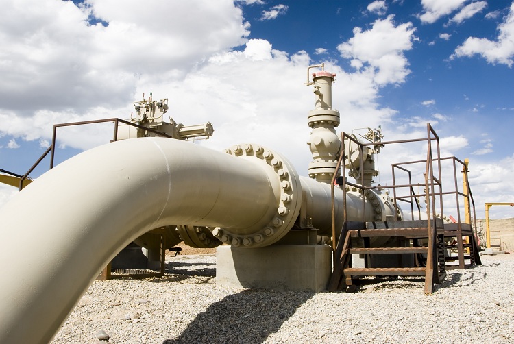 La perte de pression est affectée par la présence de vannes d'arrêt et de coudes de tuyaux. Calcul hydraulique des pipelines